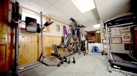 17 Briarwood Crescent Belleville ON K8N 5J6