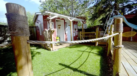 17 Briarwood Crescent Belleville ON K8N 5J6