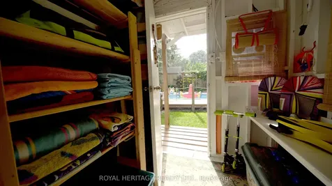 17 Briarwood Crescent Belleville ON K8N 5J6