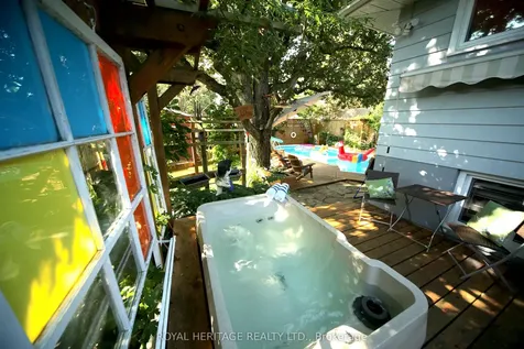 17 Briarwood Crescent Belleville ON K8N 5J6