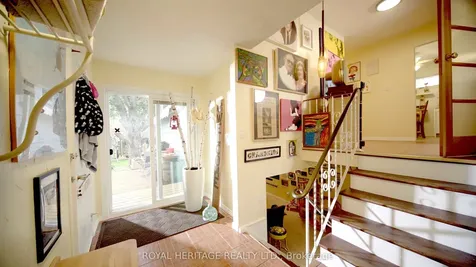 17 Briarwood Crescent Belleville ON K8N 5J6