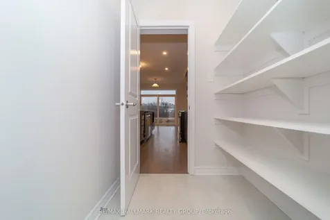 593 Enclave Lane Clarence-rockland ON K4K 0M8