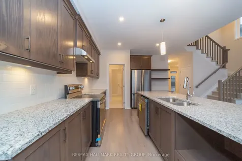 593 Enclave Lane Clarence-rockland ON K4K 0M8