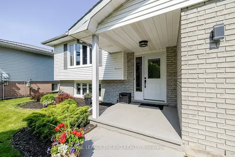 59 Farmington Avenue Aylmer ON N5H 3E3