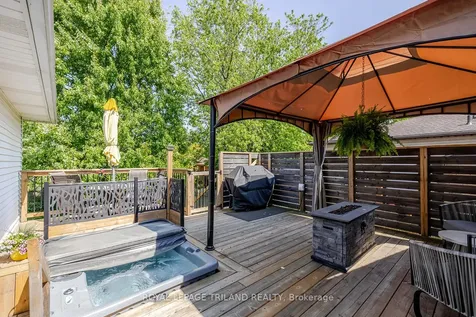 59 Farmington Avenue Aylmer ON N5H 3E3