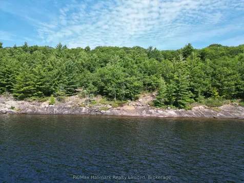 1091 Strawberry Lane Bracebridge ON P1L 1X2