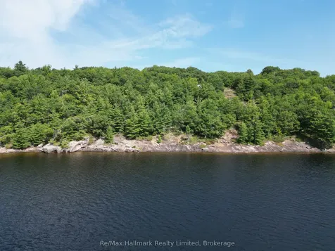 1091 Strawberry Lane Bracebridge ON P1L 1X2