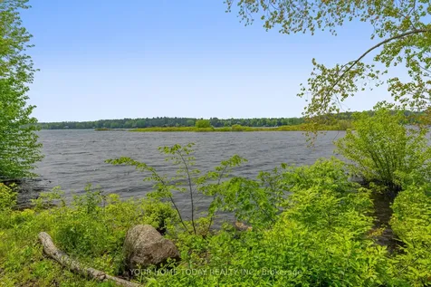 740 Seventh Street Centre Wellington ON N0B 1J0