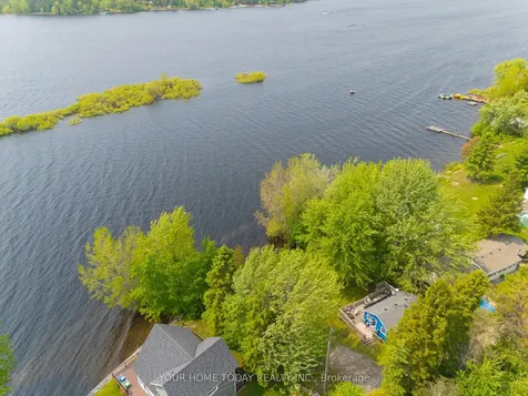 740 Seventh Street Centre Wellington ON N0B 1J0