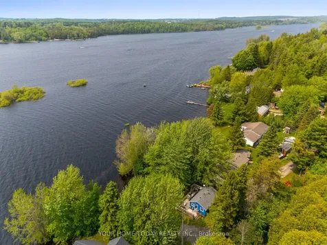 740 Seventh Street Centre Wellington ON N0B 1J0