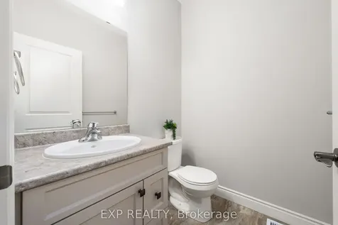 31 Farmington Crescent Belleville ON K8N 0J9