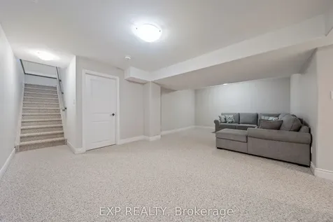 31 Farmington Crescent Belleville ON K8N 0J9