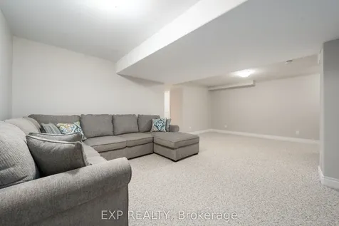 31 Farmington Crescent Belleville ON K8N 0J9