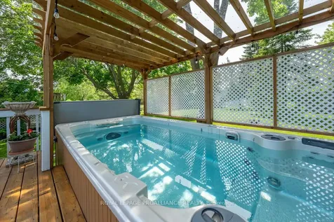 37 Bird Crescent Belleville ON K8N 4Z5