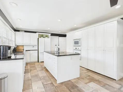 4 Eastwood Crescent Kincardine ON N0G 2T0