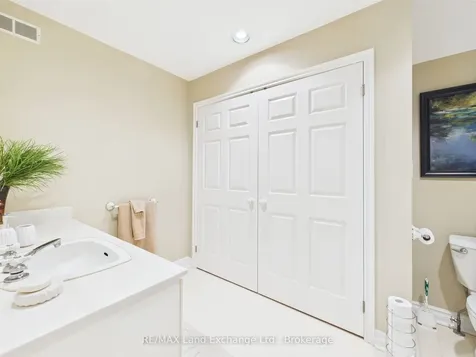 4 Eastwood Crescent Kincardine ON N0G 2T0