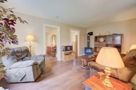 26 Chalmers Street N Cambridge ON N1R 5B7