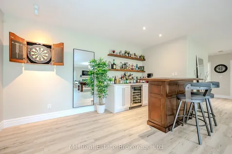 8682 9 Side Road Centre Wellington ON N0B 1J0