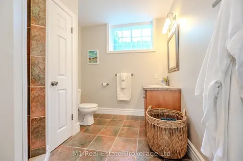 8682 9 Side Road Centre Wellington ON N0B 1J0