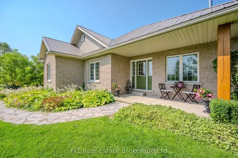 8682 9 Side Road Centre Wellington ON N0B 1J0