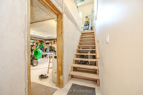 8682 9 Side Road Centre Wellington ON N0B 1J0