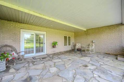 8682 9 Side Road Centre Wellington ON N0B 1J0