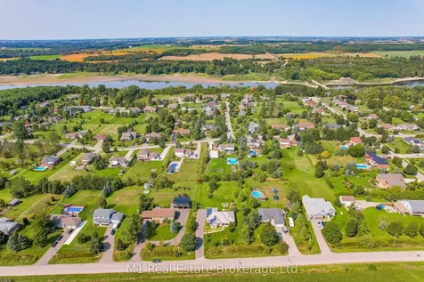 8682 9 Side Road Centre Wellington ON N0B 1J0