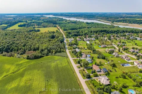 8682 9 Side Road Centre Wellington ON N0B 1J0