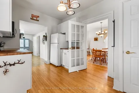 22 James Street E Brockville ON K6V 1J9