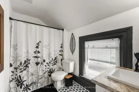 22 James Street E Brockville ON K6V 1J9