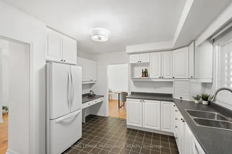 36 Applewood Drive Belleville ON K8P 4E2