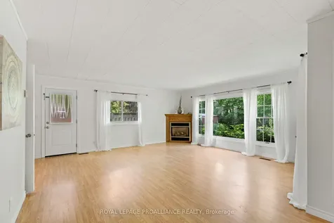 36 Applewood Drive Belleville ON K8P 4E2