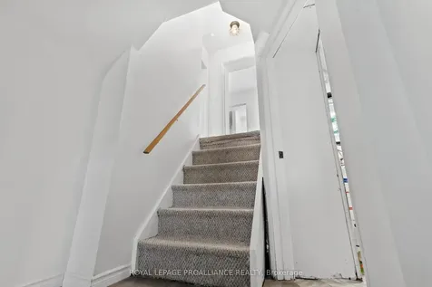 36 Applewood Drive Belleville ON K8P 4E2