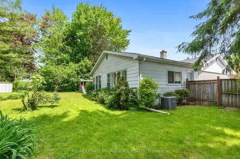 36 Applewood Drive Belleville ON K8P 4E2