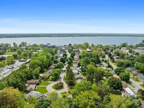 36 Applewood Drive Belleville ON K8P 4E2