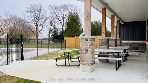 16 Sutton Drive Ashfield-colborne-wawanosh ON N7A 3Y3