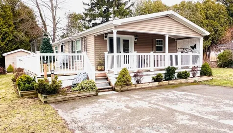 16 Sutton Drive Ashfield-colborne-wawanosh ON N7A 3Y3