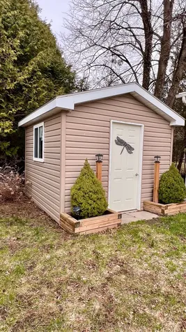 16 Sutton Drive Ashfield-colborne-wawanosh ON N7A 3Y3