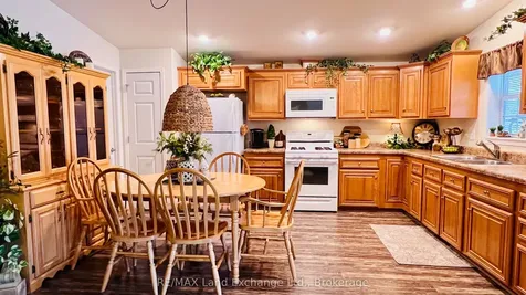 16 Sutton Drive Ashfield-colborne-wawanosh ON N7A 3Y3