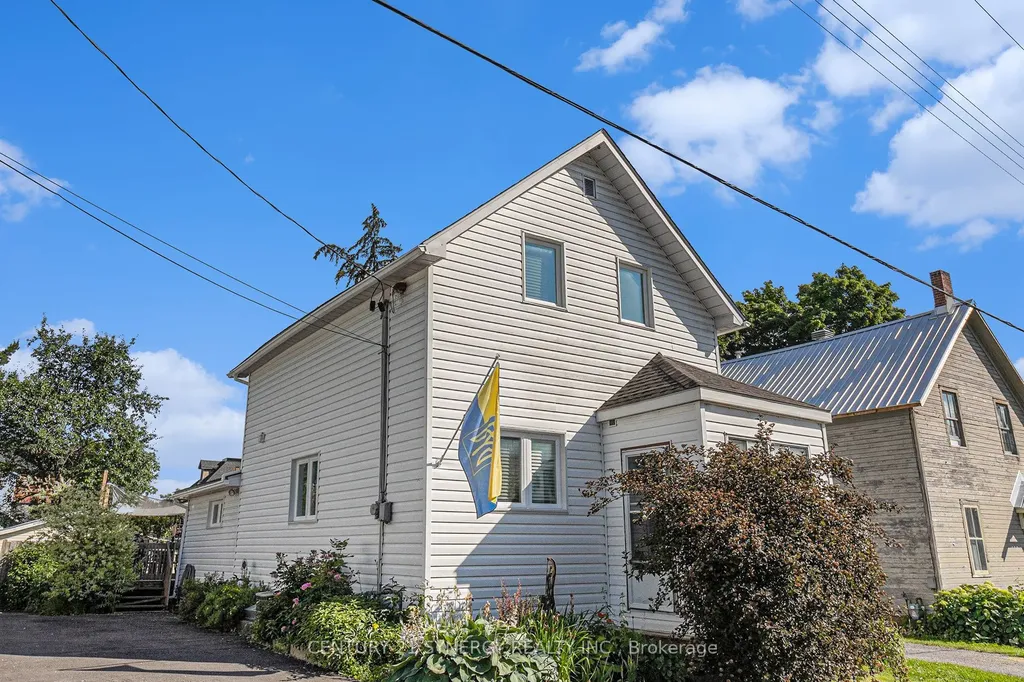 92 Herriott Street Carleton Place ON K7C 2A7