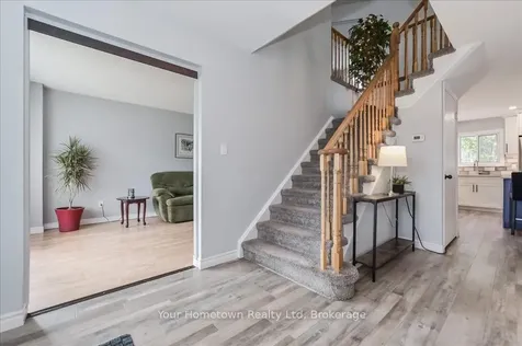 219 Elizabeth Crescent Centre Wellington ON N1M 3N1