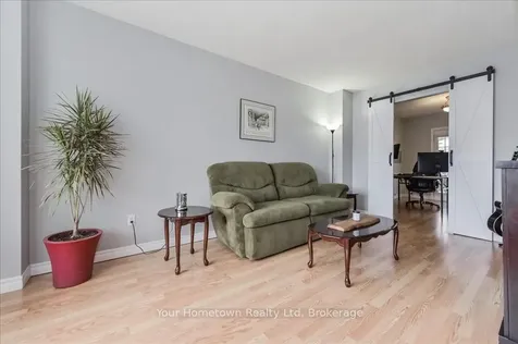 219 Elizabeth Crescent Centre Wellington ON N1M 3N1