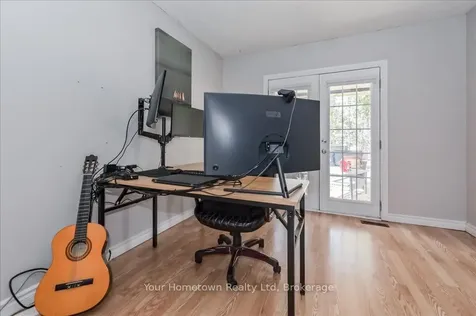 219 Elizabeth Crescent Centre Wellington ON N1M 3N1