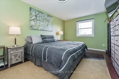 219 Elizabeth Crescent Centre Wellington ON N1M 3N1