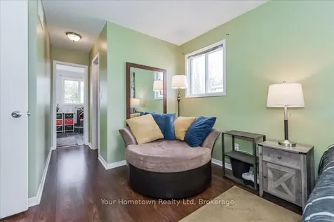 219 Elizabeth Crescent Centre Wellington ON N1M 3N1