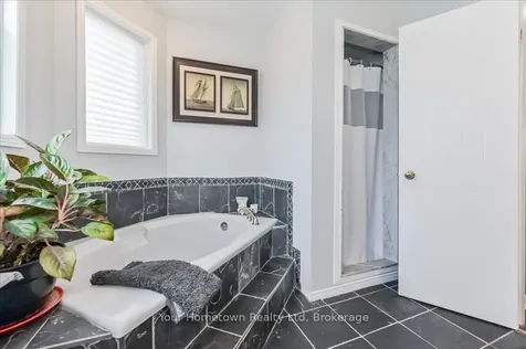 219 Elizabeth Crescent Centre Wellington ON N1M 3N1