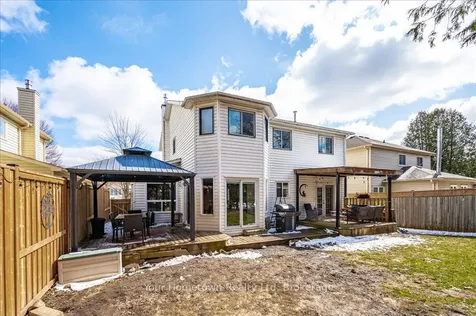 219 Elizabeth Crescent Centre Wellington ON N1M 3N1