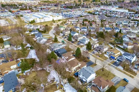 219 Elizabeth Crescent Centre Wellington ON N1M 3N1