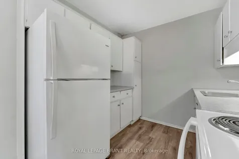 16 East Avenue Brantford ON N3S 3L1