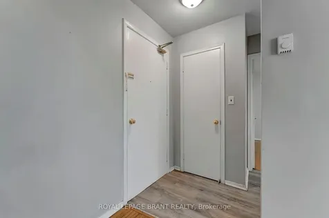 16 East Avenue Brantford ON N3S 3L1